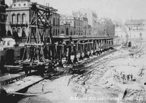 La gare en construction